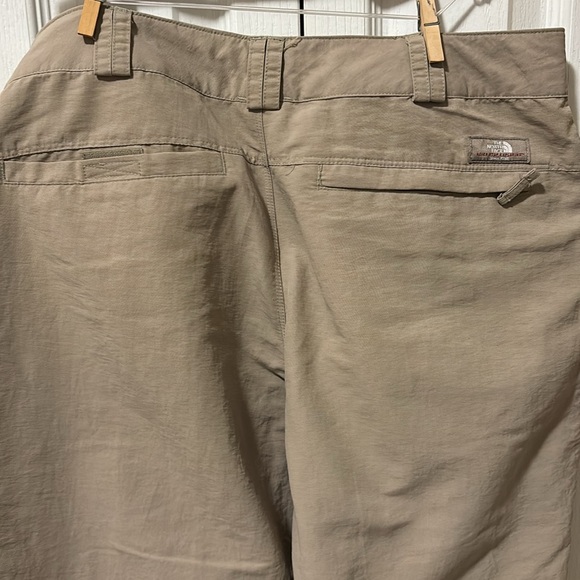 The NorthFace hiking pant - Picture 6 of 9